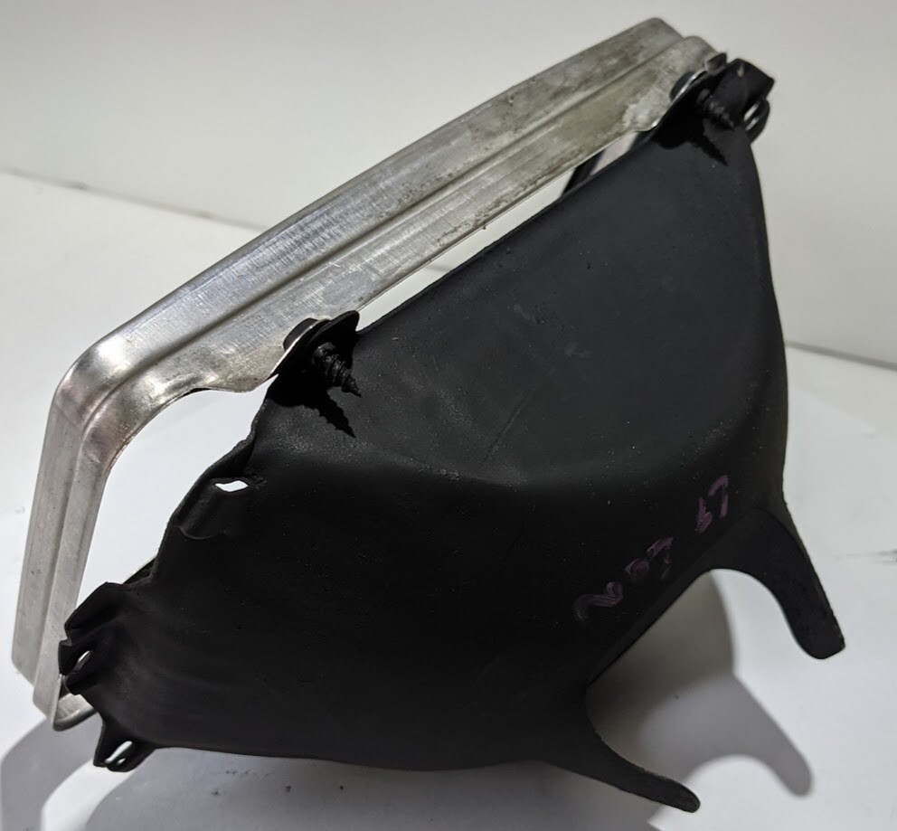 ROLLS-ROYCE SILVER SPUR FRONT LEFT OUTER SIDE HEAD LIGHT
 PRE-OWNED LOW BEAM BUCKET UD25963