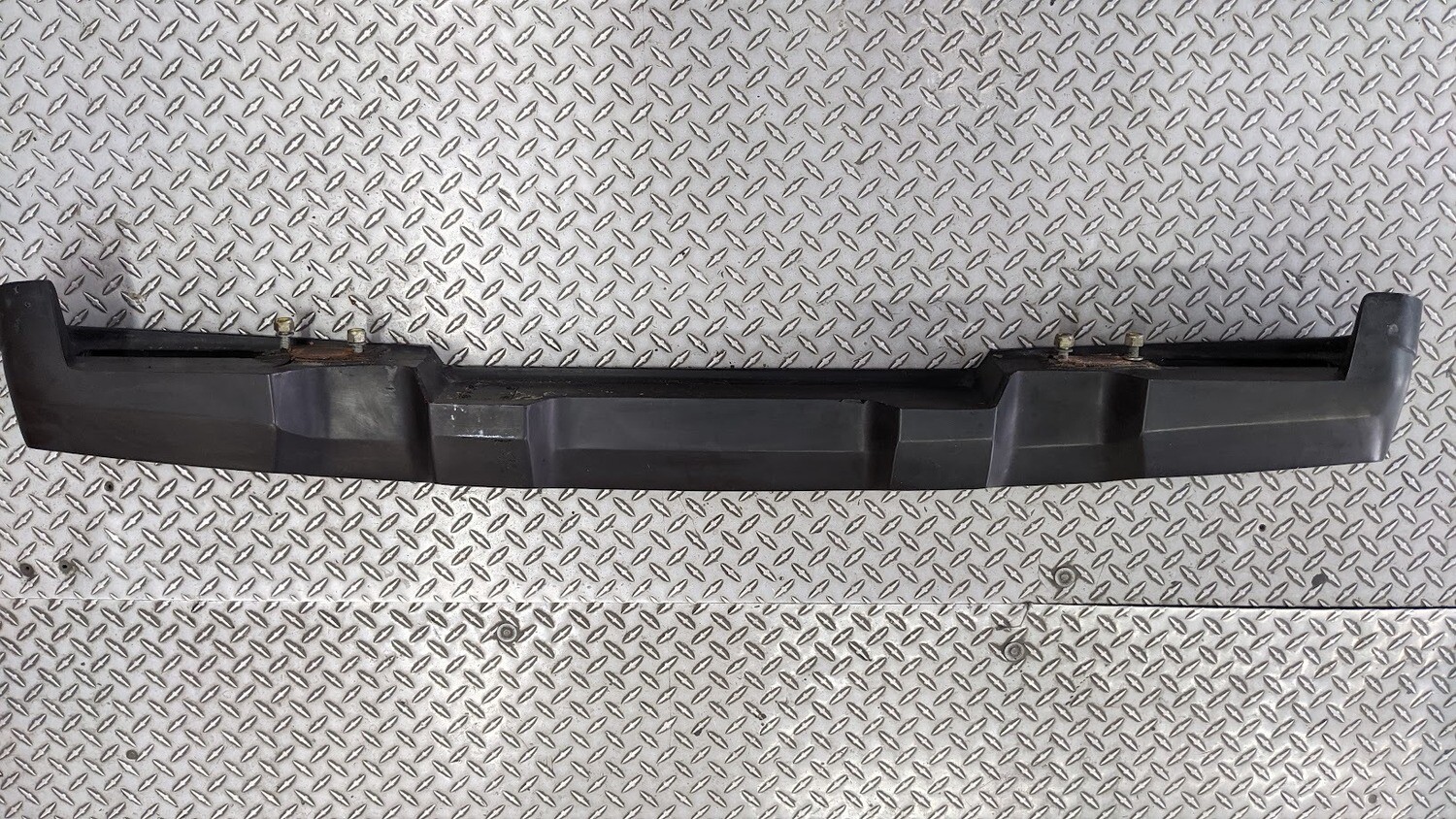 FERRARI 308 GTSi  FRONT  BUMPER USA MODEL VERY CLEAN 60209301 ORIGINAL