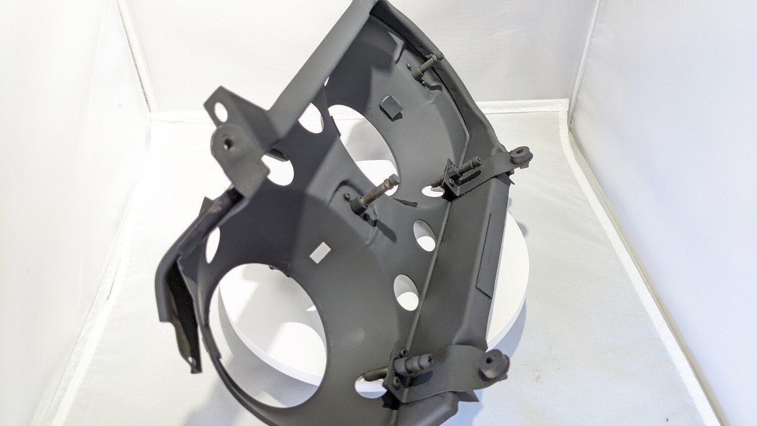 ROLLS-ROYCE SILVER SPUR FRONT LEFT INNER BUCKET FOR TWIN HEADLIGHTS