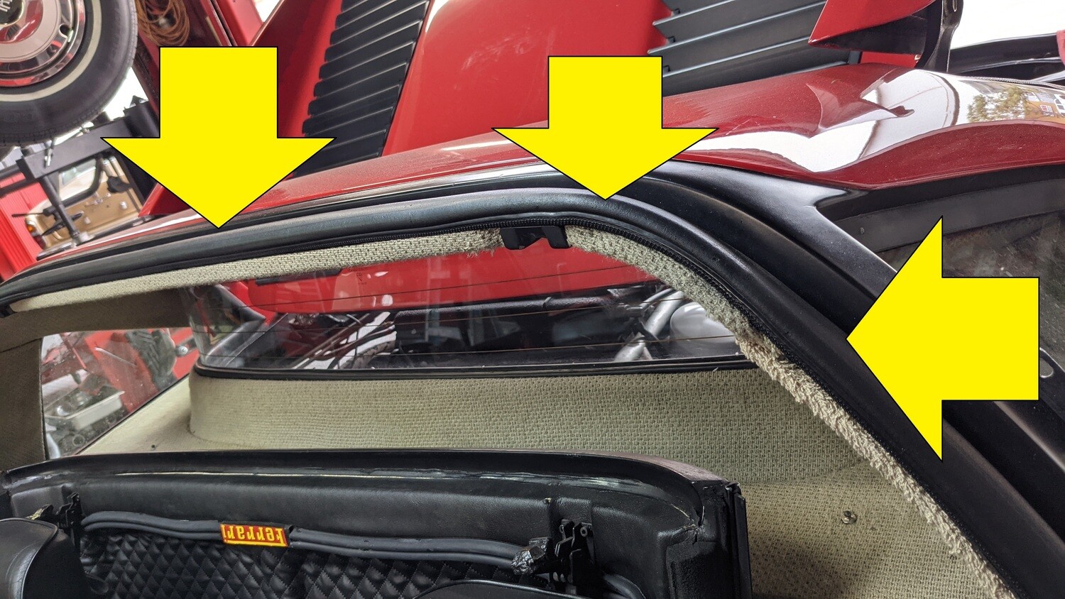 FERRARI 308 PARTS  GTS CABIN COMPARTMENT TOP SEAL RUBBER weather-stripping