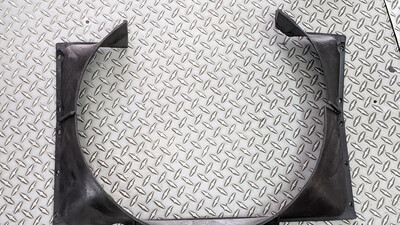 ROLLS ROYCE SPIRIT SPUR  SHADOW CORNICHE  FAN SHROUD PLASTIC UR17790 COWL