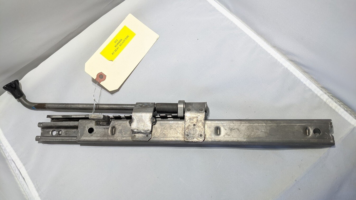 FERRARI 308 GTSi  INTERIOR RIGHT SEAT ADJUSTABLE TRACK 60369006