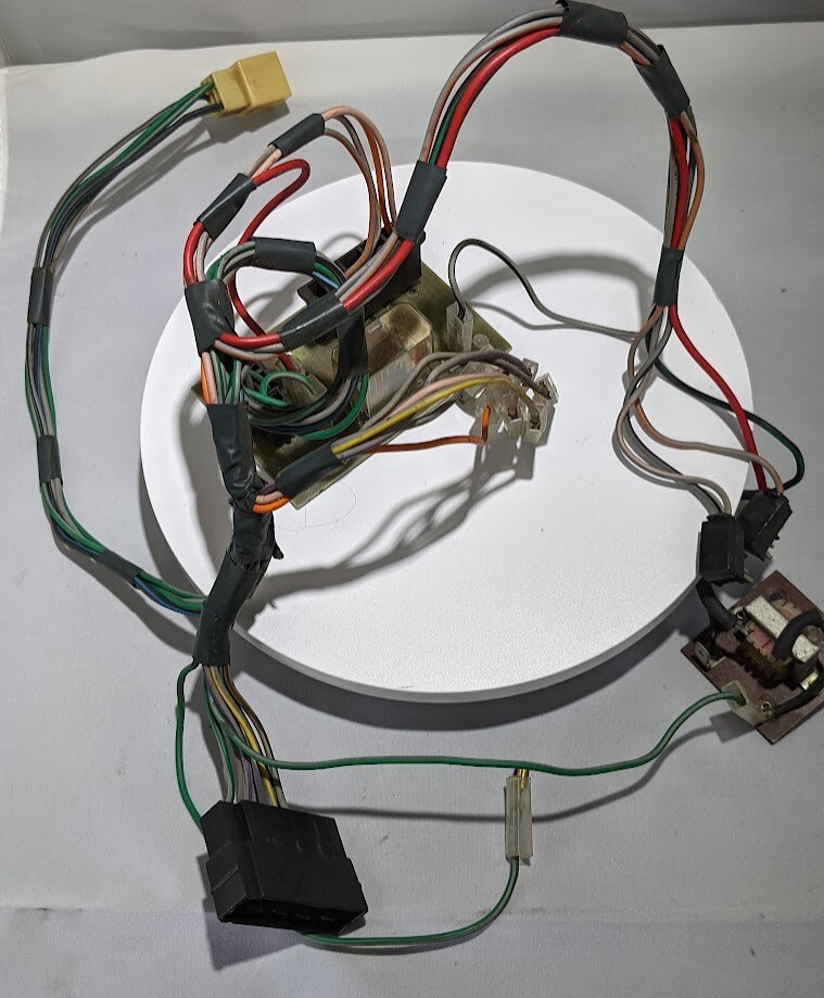ROLLS ROYCE SILVER SHADOW II CENTER CONSOLE UNDER DASH  RADIO wiring harness