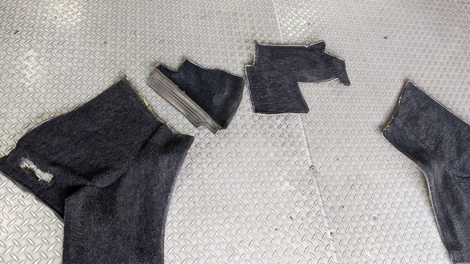 FERRARI 308 GTSi INTERIOR BLACK CARPET ORIGINAL