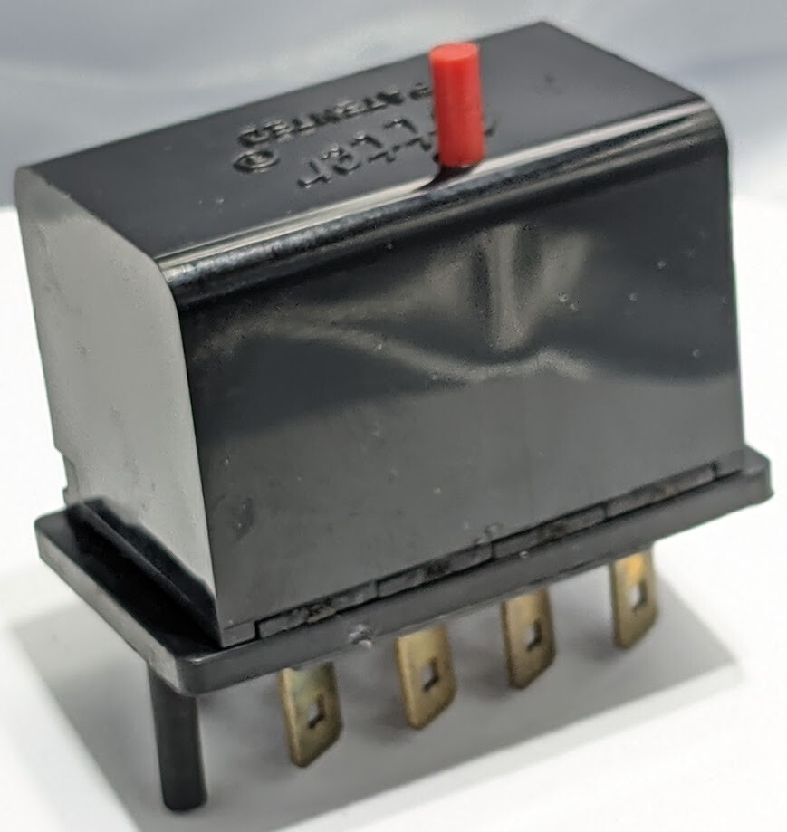 ROLLS ROYCE SILVER SPUR SPORIT CIRCUIT BREAKER UD19046 OTTER