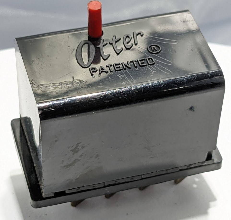 ROLLS ROYCE SILVER SPUR SPORIT CIRCUIT BREAKER UD18476 OTTER
