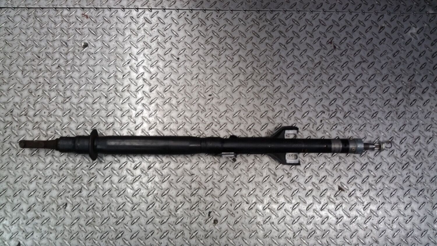 75 to 80 ROLLS ROYCE SILVER SHADOW STEERING COLUMN SHAFT AND JACKET