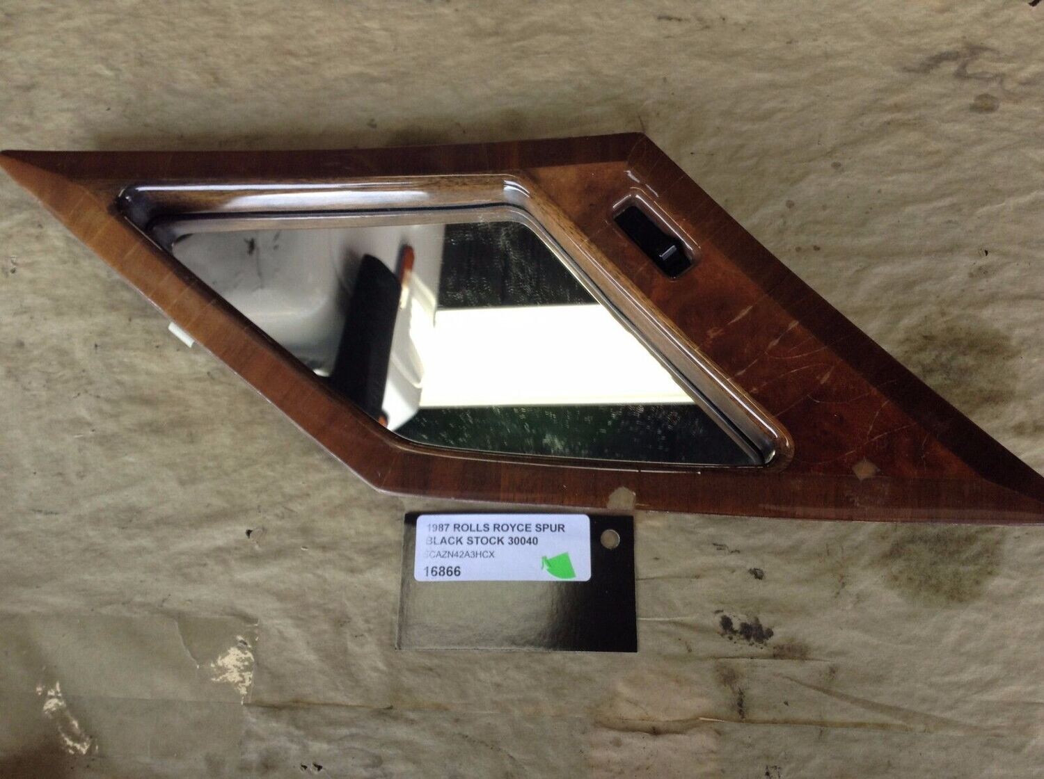 81 - 98 ROLLS ROYCE SILVER SPUR REAR RIGHT VANITY MIRROR