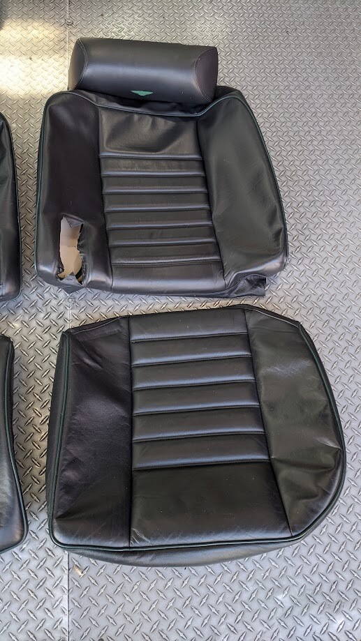 91 TO 98 BENTLEY TURBO R REAR SEAT SKIN AND HEADRESTS