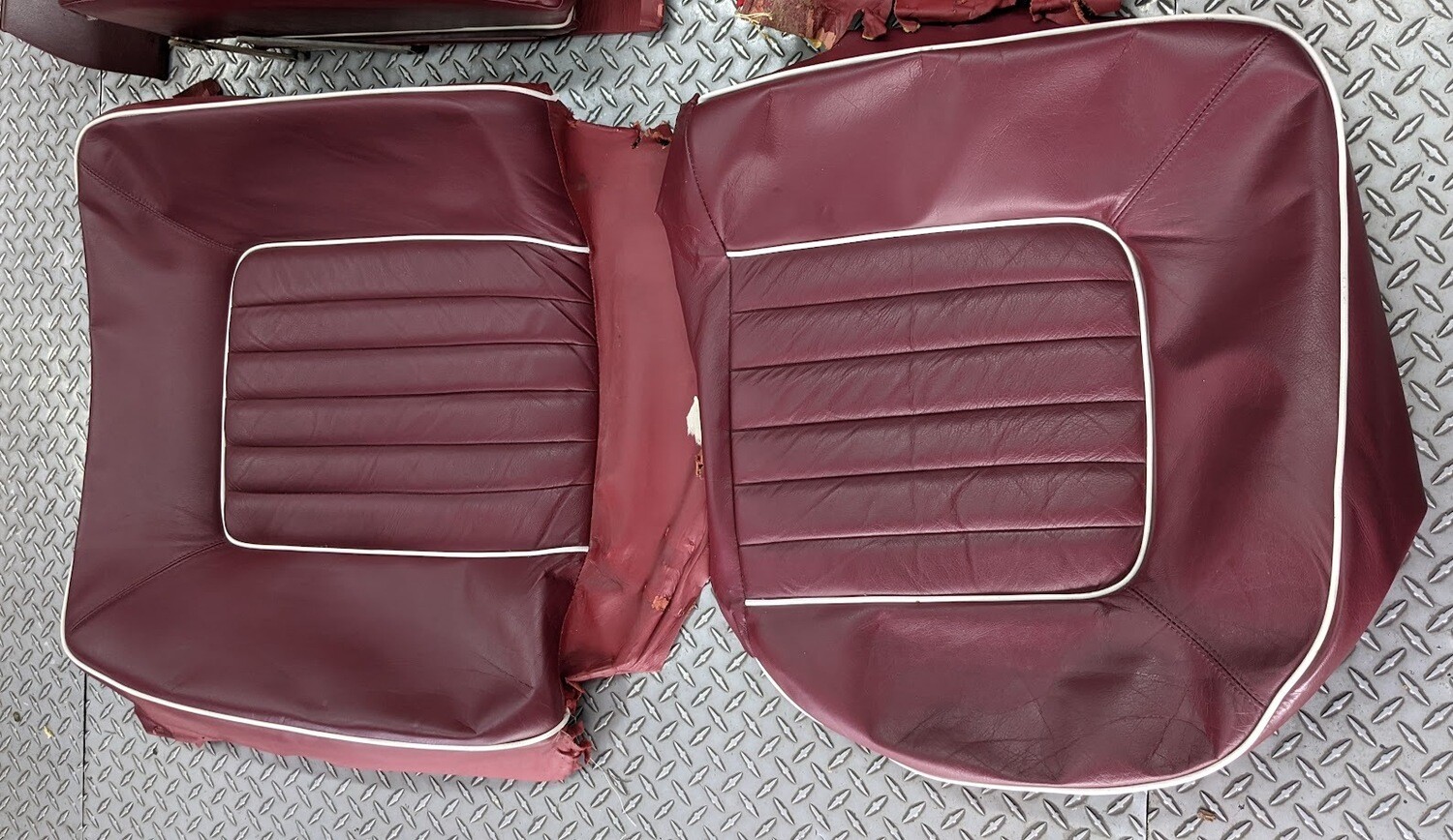 81 TO 94 Rolls Royce Silver Spur rear seat skin on Burgundy and white