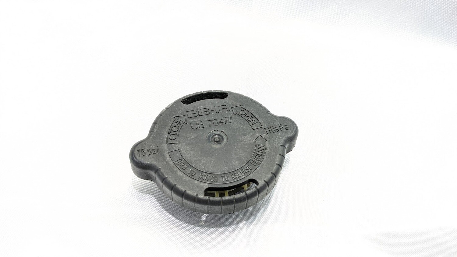 88 TO 99 Rolls Royce Silver Spirit Spur Dawn Corniche COOLANT RESERVOIR TANK cap UE70477 pre owned