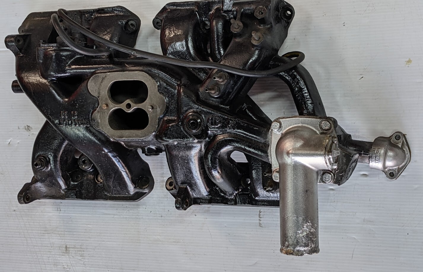 ROLLS ROYCE SILVER SHADOW PART INTAKE MANIFOLD UE38858