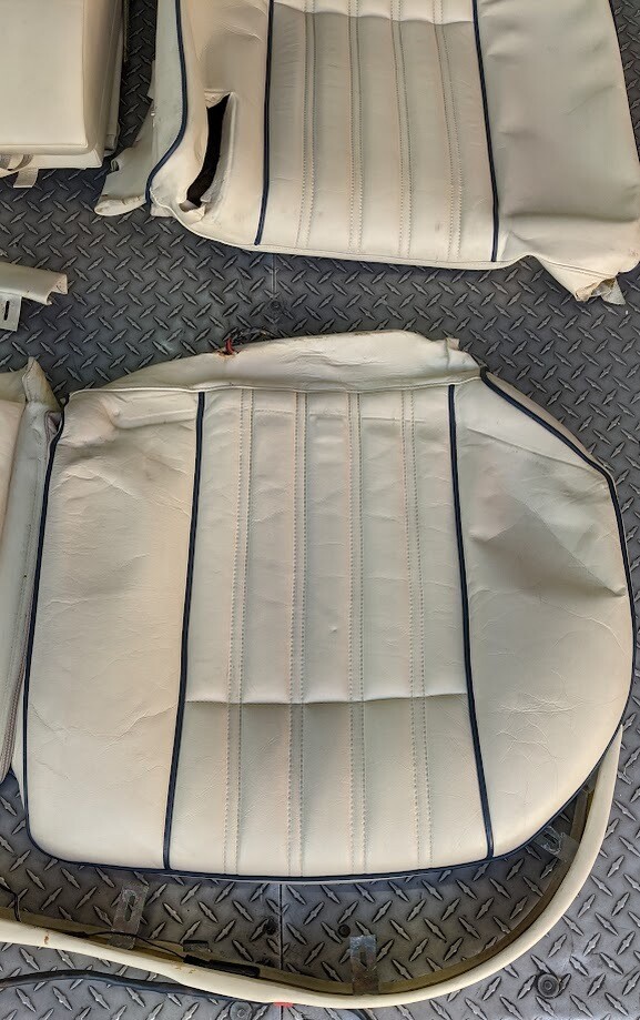 91 TO 98 BENTLEY TURBO R ROLLS ROYCE REAR SEAT SKIN AND HEADRESTS