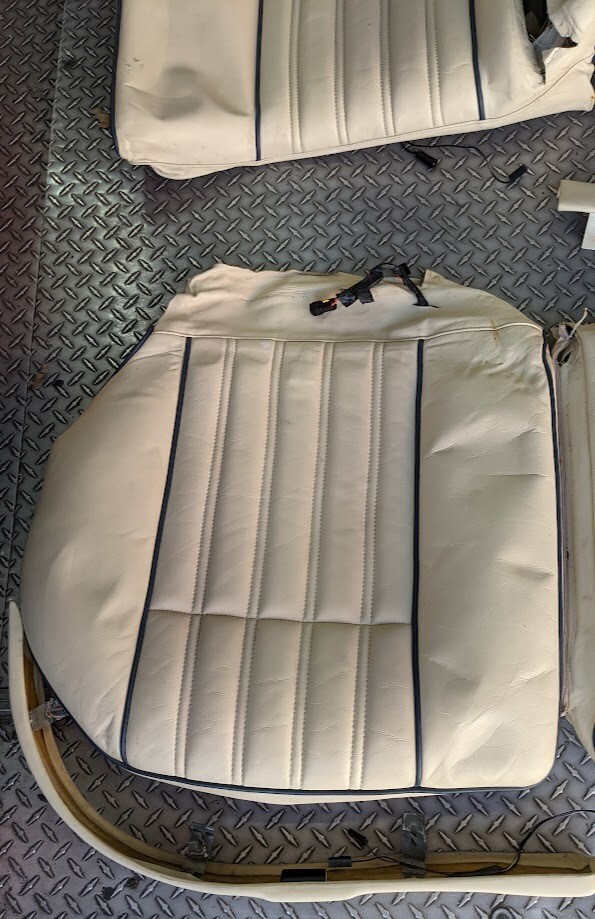 91 TO 98 BENTLEY TURBO R ROLLS ROYCE REAR SEAT SKIN AND HEADRESTS