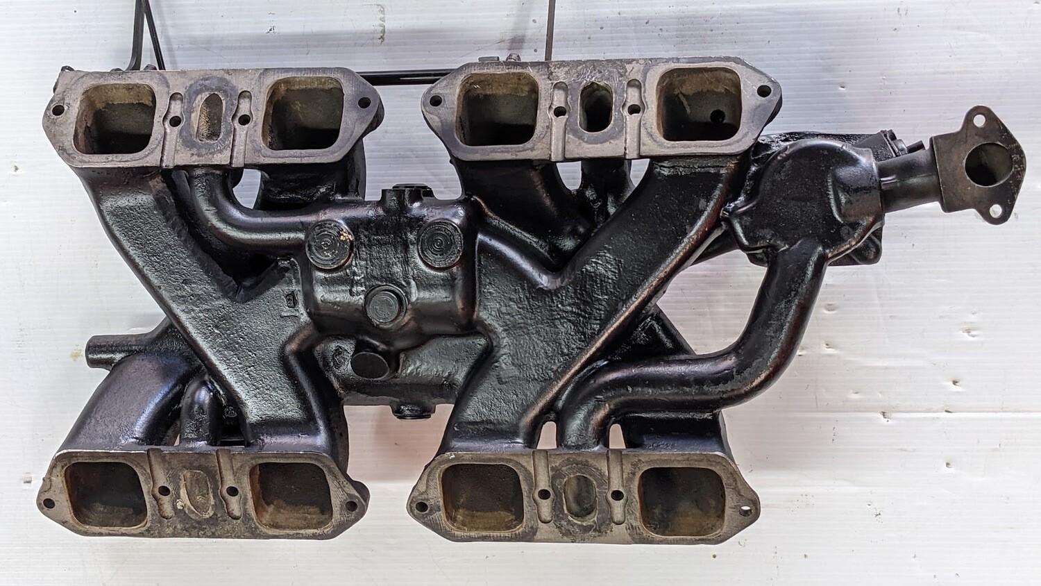 ROLLS ROYCE SILVER SHADOW PART ENGINE INTAKE MANIFOLD UE38858