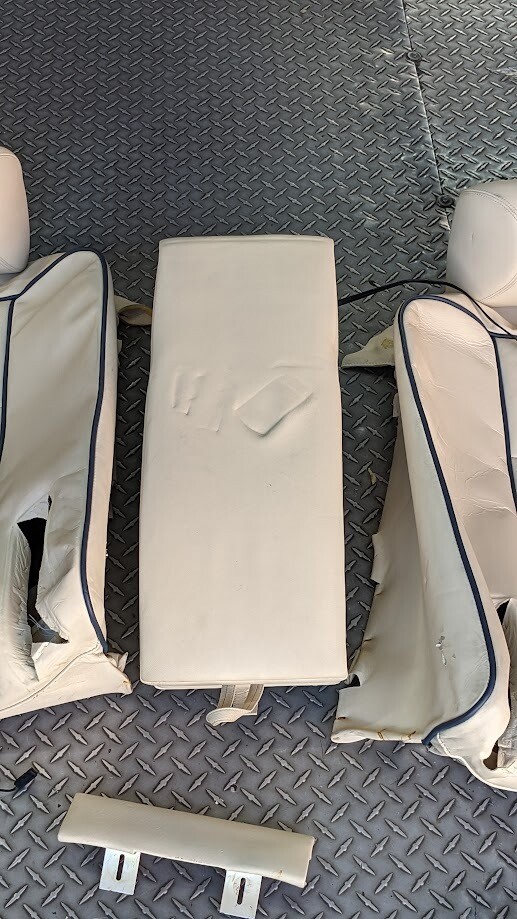91 TO 98 BENTLEY TURBO R ROLLS ROYCE REAR SEAT SKIN AND HEADRESTS