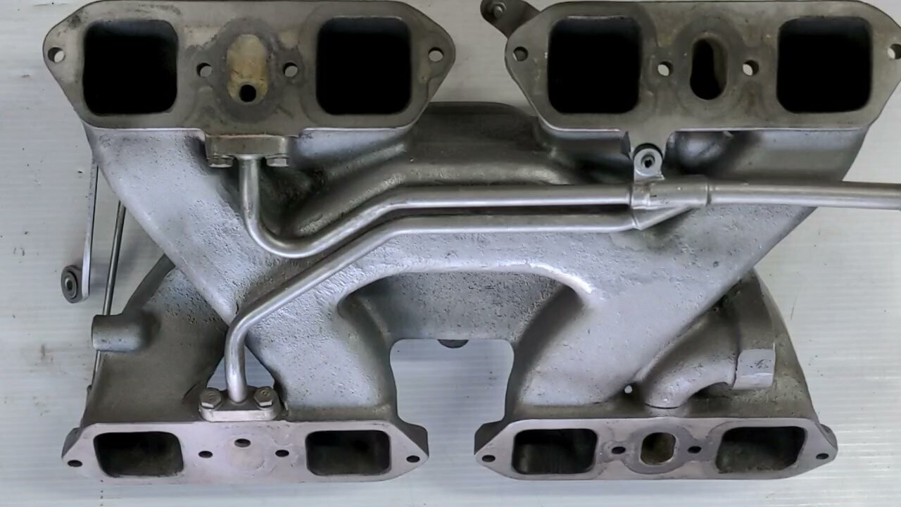 ROLLS ROYCE SILVER SPUR INTAKE MANIFOLD   UE41909