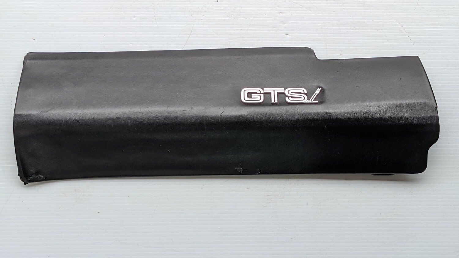 FERRARI 308 GTSi PART fuse box cover with emblem 60078607