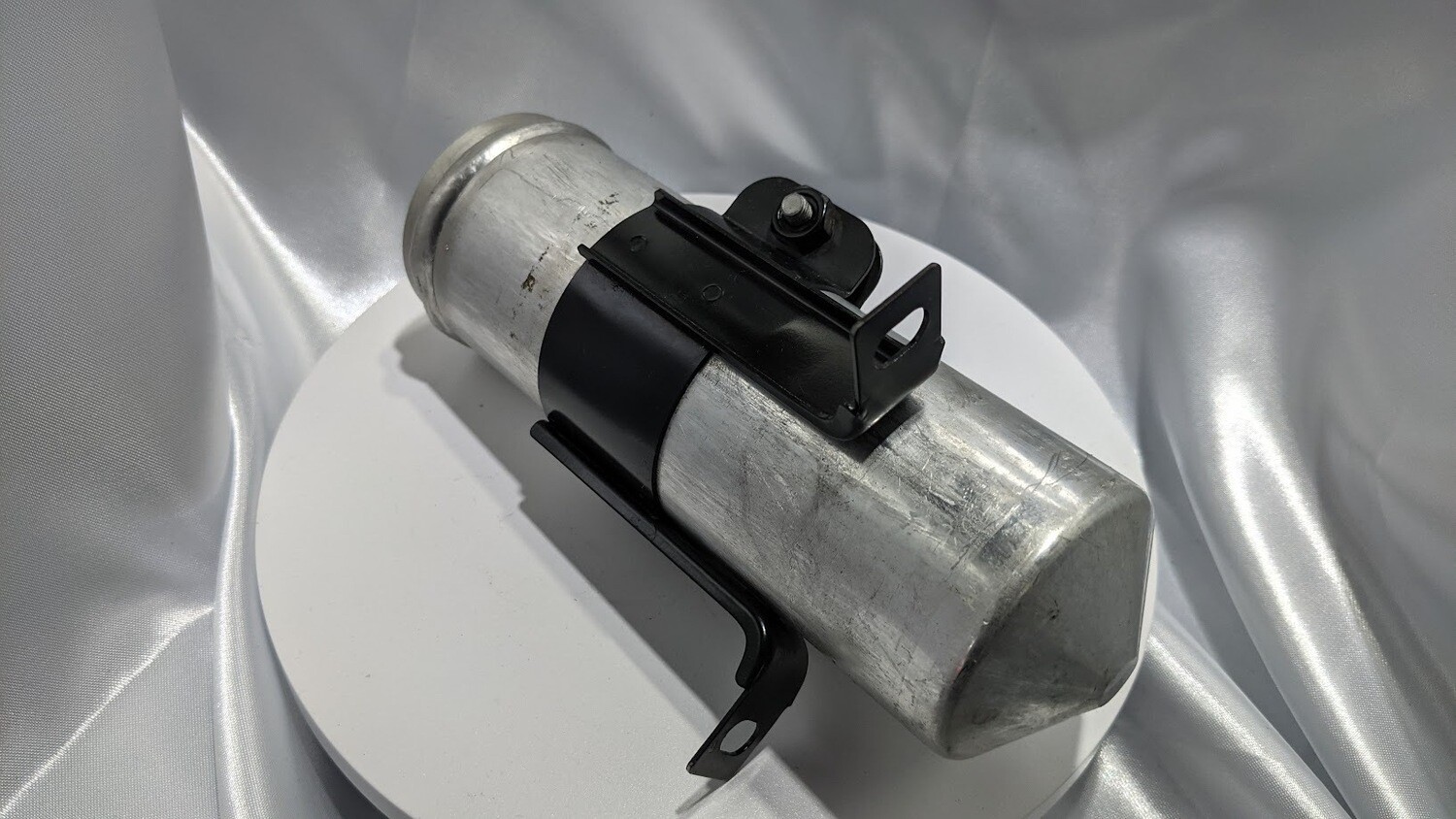 Rolls Royce Silver SPUR air conditioning receiver dryer desiccant bottle UD74024 pre owned