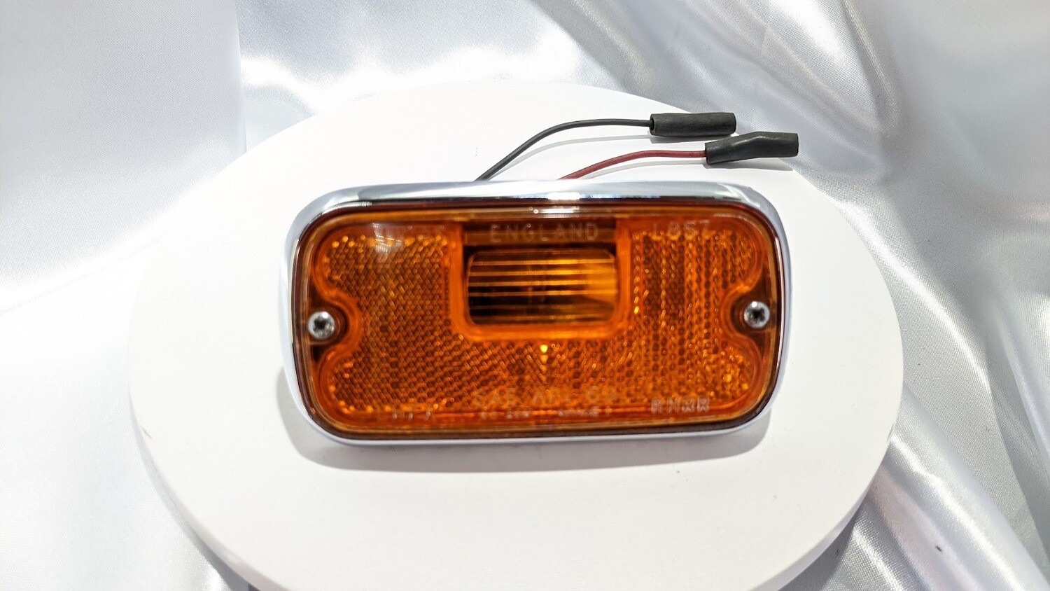 ROLLS ROYCE SILVER SHADOW II PART FRONT RIGHT SIDE MARKER LIGHT UD16694