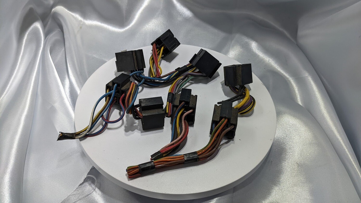 ROLLS ROYCE SILVER SPUR BOSCH RELAY BASE ASSORTED 8 UNITS