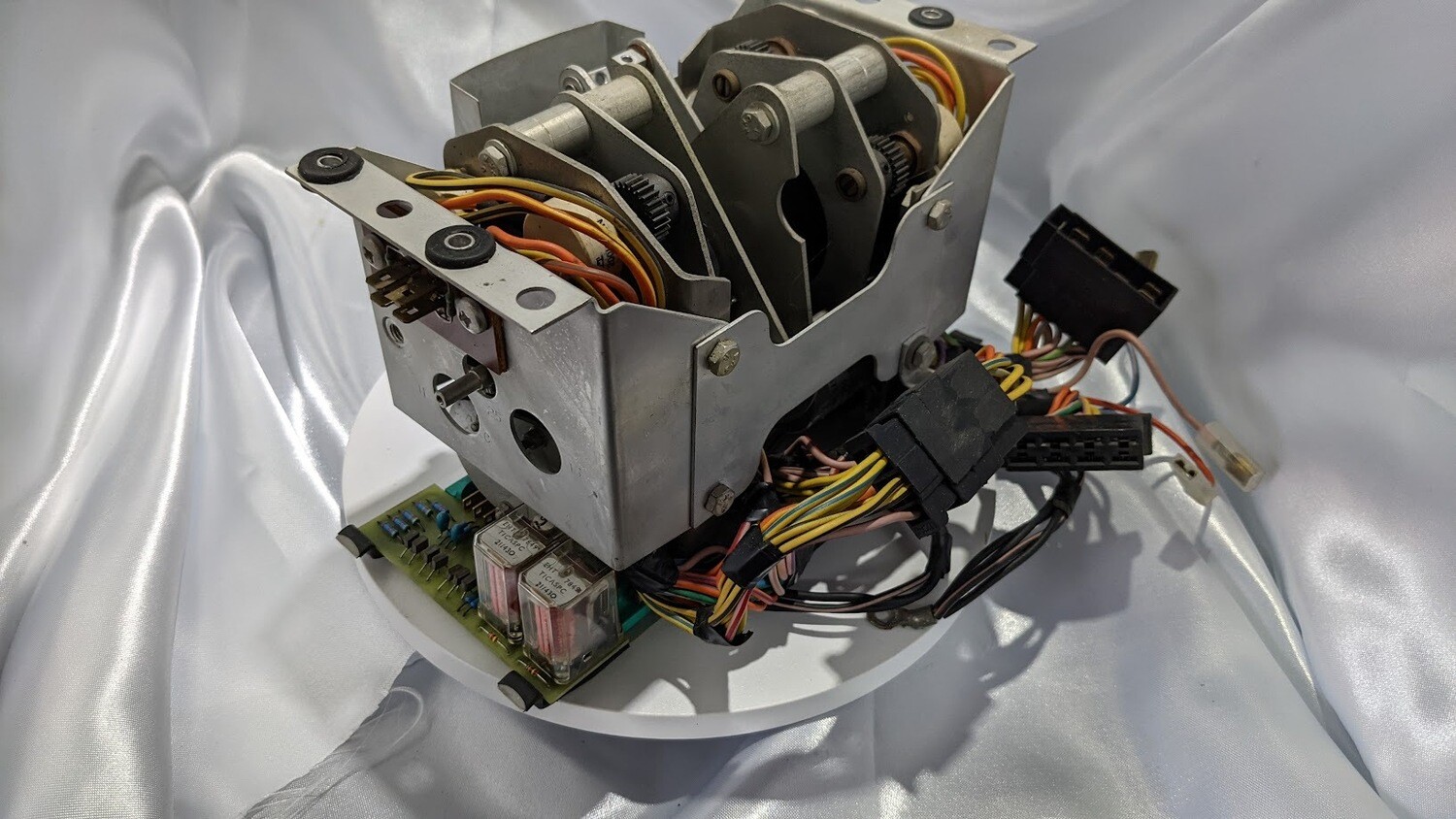 Rolls Royce Silver SHADOW air conditioning SERVO   CONTROL UNIT UD21762