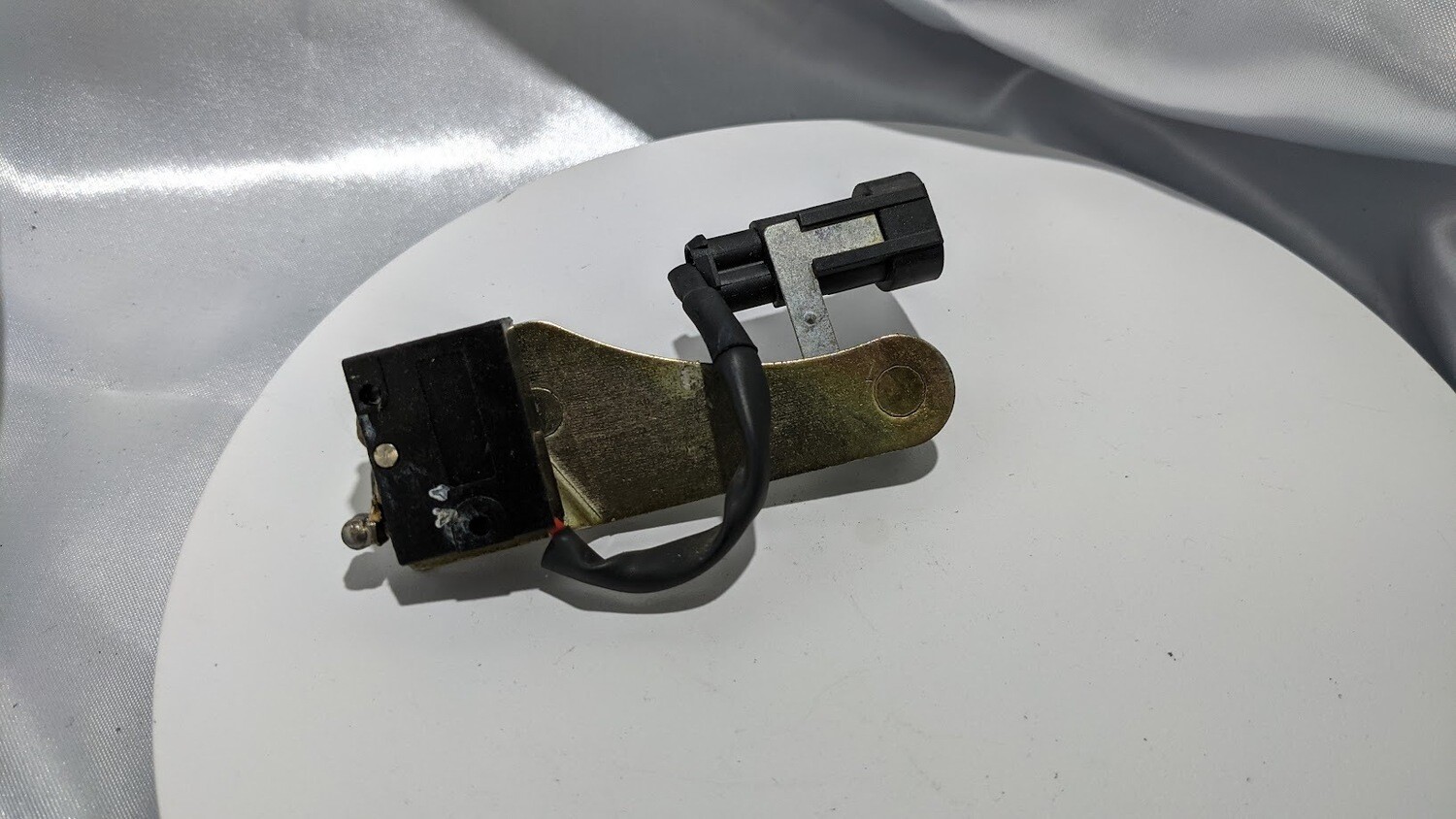 FERRARI 360 MODENA SPIDER DOOR WINDOW POSITION MICRO SWITCH 168617
