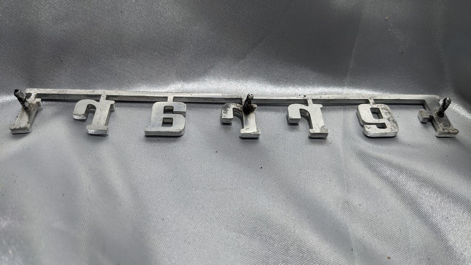 FERRARI 308 360 430 458 PARTS ENGINE LID COVER FERRARI EMBLEM MARK 6102500