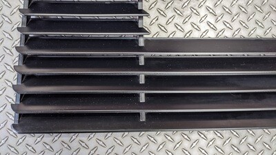 FERRARI 308 328 GTSi part REAR ENGINE COMPARTMENT LID GRILLE USA 61896300