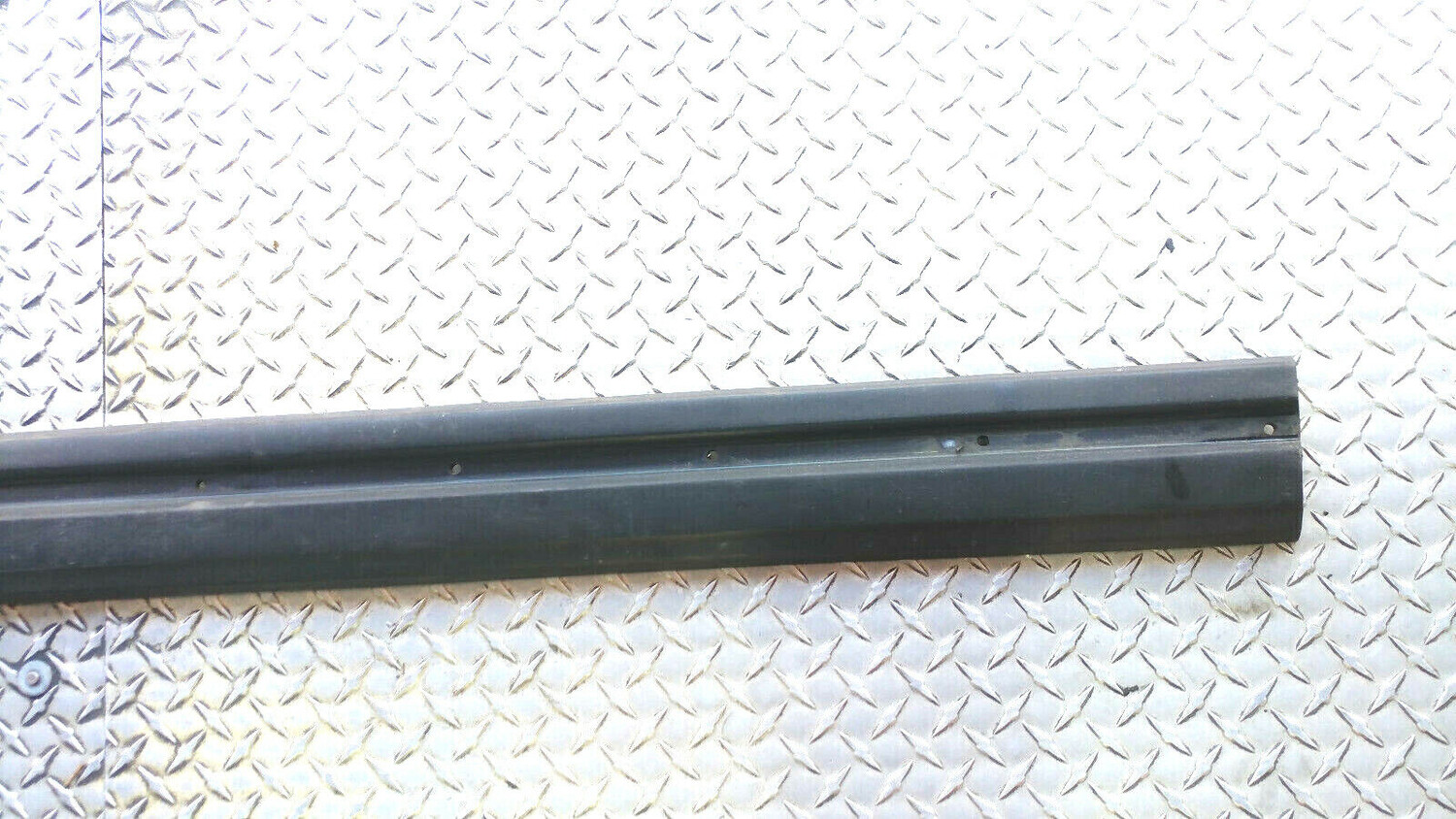 ROLLS ROYCE SILVER SPUR BENTLEY TURBO rear bumper impact strip rubber UB42659