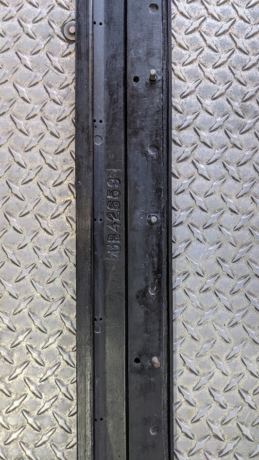 ROLLS ROYCE SILVER SPUR BENTLEY EIGHT rear bumper impact strip rubber UB42659