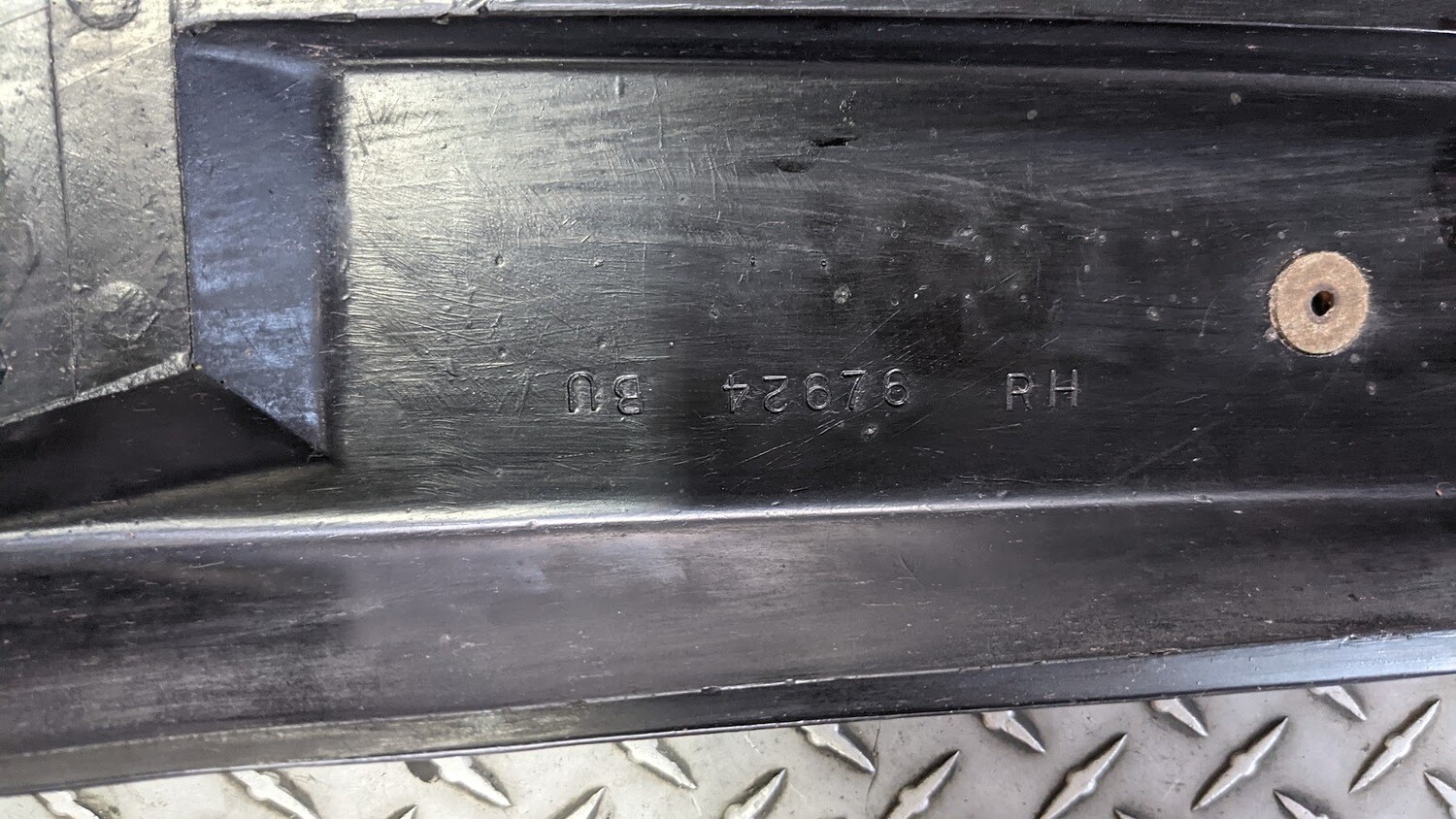 81-95 ROLLS ROYCE SILVER SPUR BENTLEY RIGHT REAR bumper EXTENSION UB42674