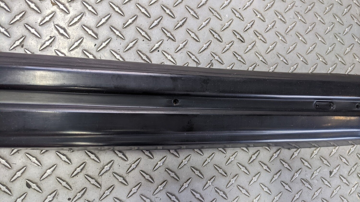 81-95 ROLLS ROYCE SILVER SPUR BENTLEY RIGHT REAR bumper EXTENSION UB42674