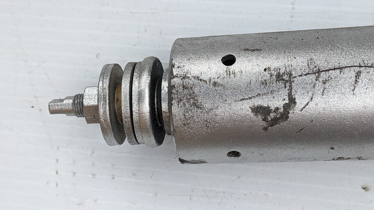 65 - 80 ROLLS ROYCE SILVER SHADOW FRONT or REAR BUMPER SHOCK ABSORBER UR21769