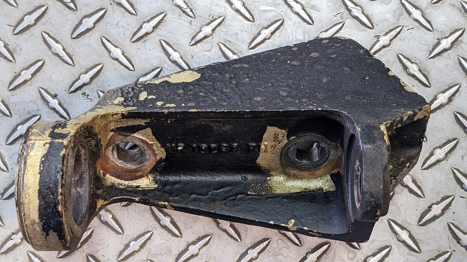 65 - 80 ROLLS ROYCE SILVER SHADOW REAR BUMPER BRACKET