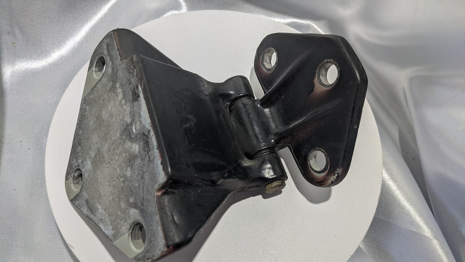 FERRARI 360 SPIDER PARTS DOOR HINGE UPPER OR LOWER 64803300