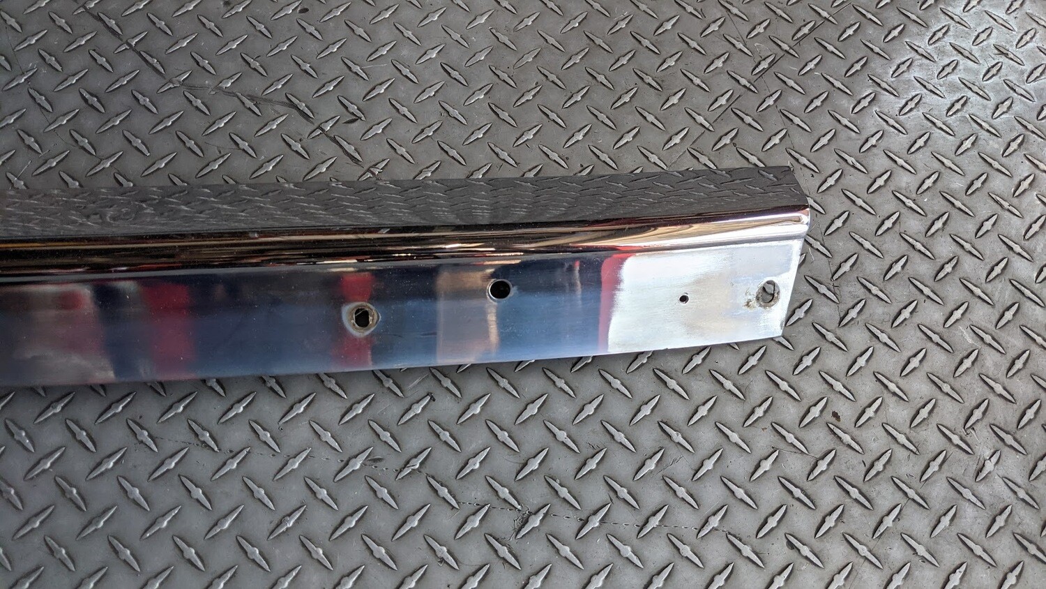 ROLLS ROYCE SILVER SHADOW REAR BUMPER UPPER CHROME FACE