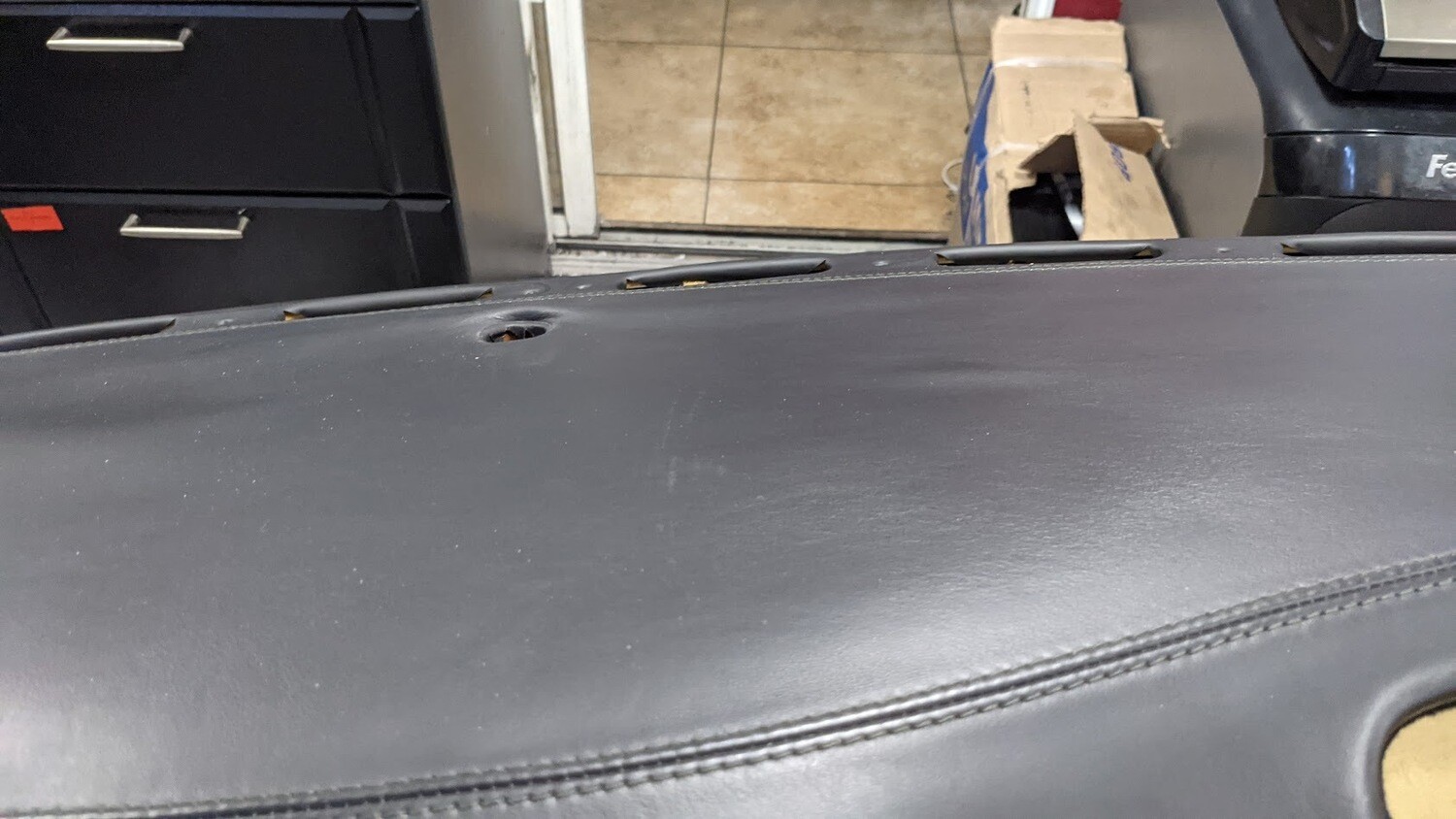 Ferrari 360 spider Upper Dashboard panel, upholstered on black 633311