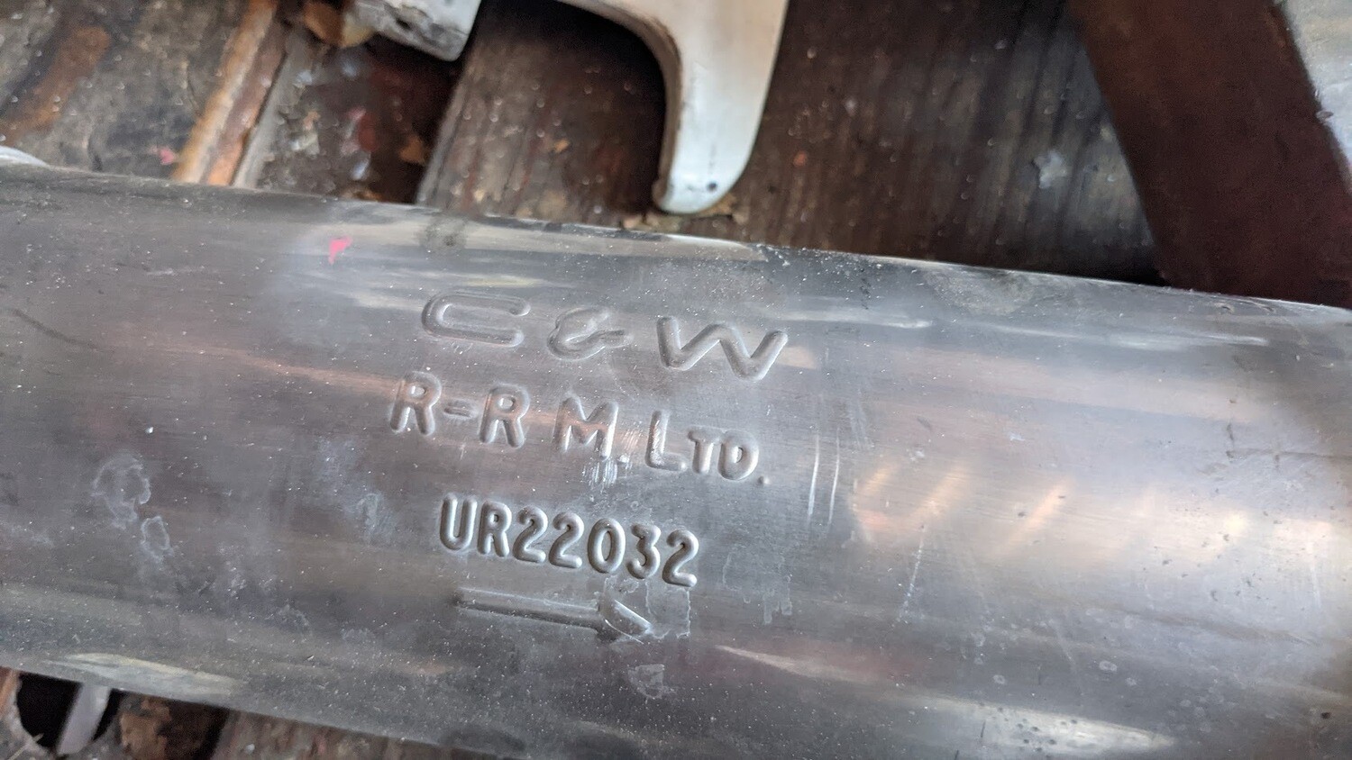 ROLLS ROYCE SILVER SPUR BENTLEY CORNICHE EXHAUST muffler REAR UR22032