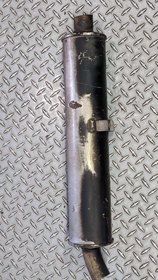 ROLLS ROYCE SILVER SPUR BENTLEY CORNICHE EXHAUST muffler REAR UR22032