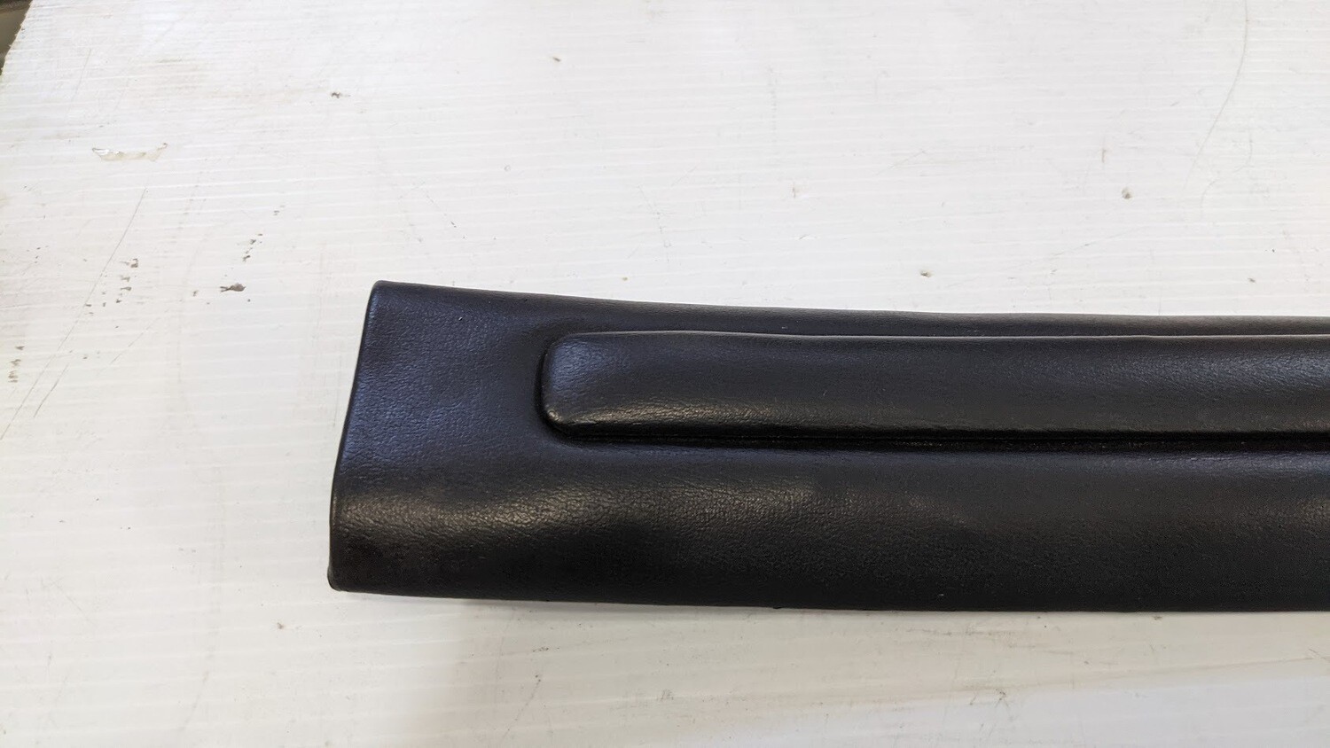 FERRARI 308 GTSi  inside cover A PILLAR WITH TRIM 60356706 RIGHT SIDE -