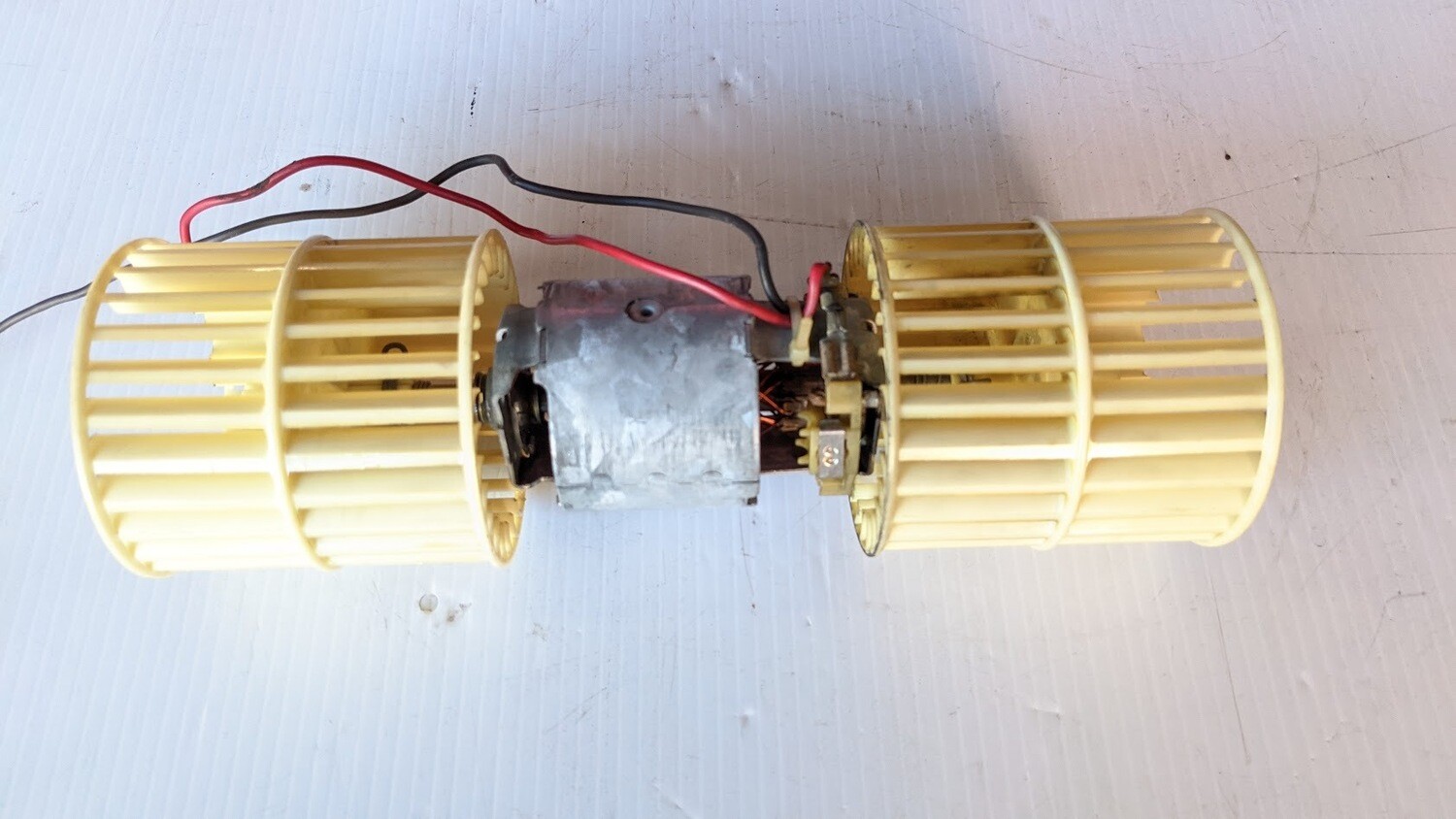 FERRARI 308 PARTS GTS AIR CONDITIONING EVAPORATOR BLOWER MOTOR