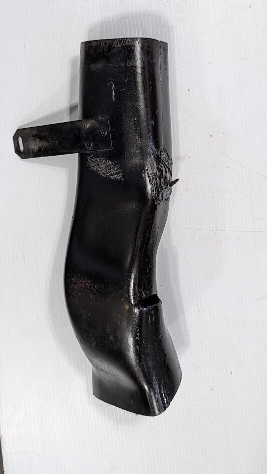 Ferrari 308 AIR INTAKE SCOOP TO OIL COOLER LEFT SIDE 60373602