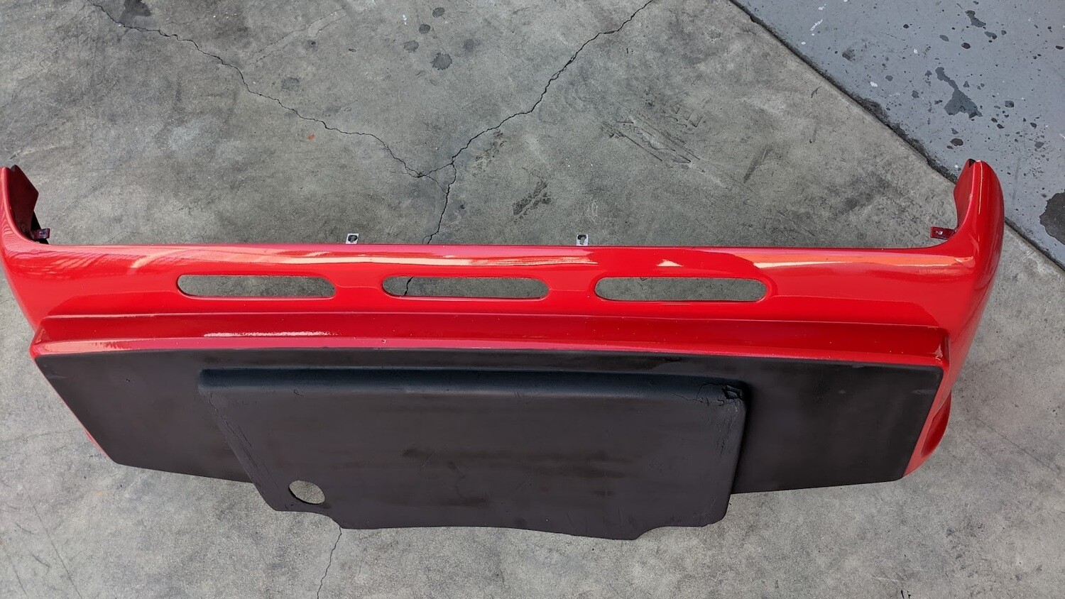 FERRARI 308 GTSi  FRONT  UNDER BUMPER SPOILER USA MODEL 61183000 -