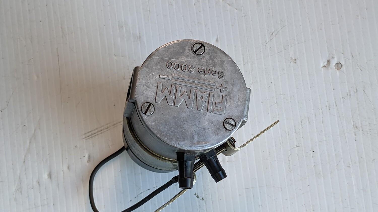 FERRARI 308 PARTS BOSCH ORIGINAL AIR HORN MOTOR