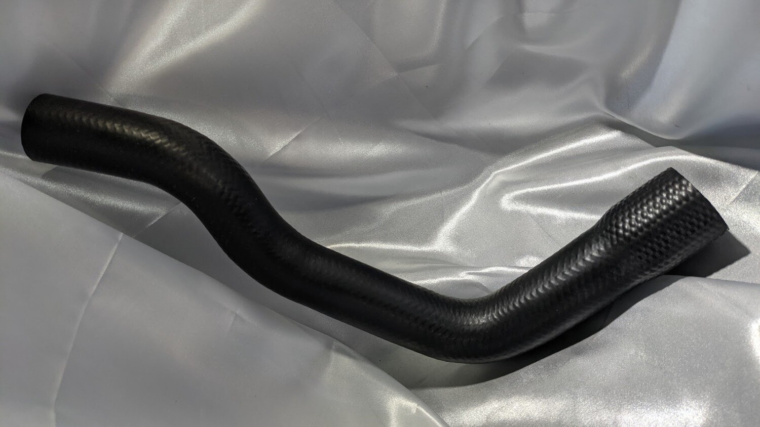 BENTLEY TURBO R RL ROLLS ROYCE SILVER SPUR UPPER radiator hose UE42830