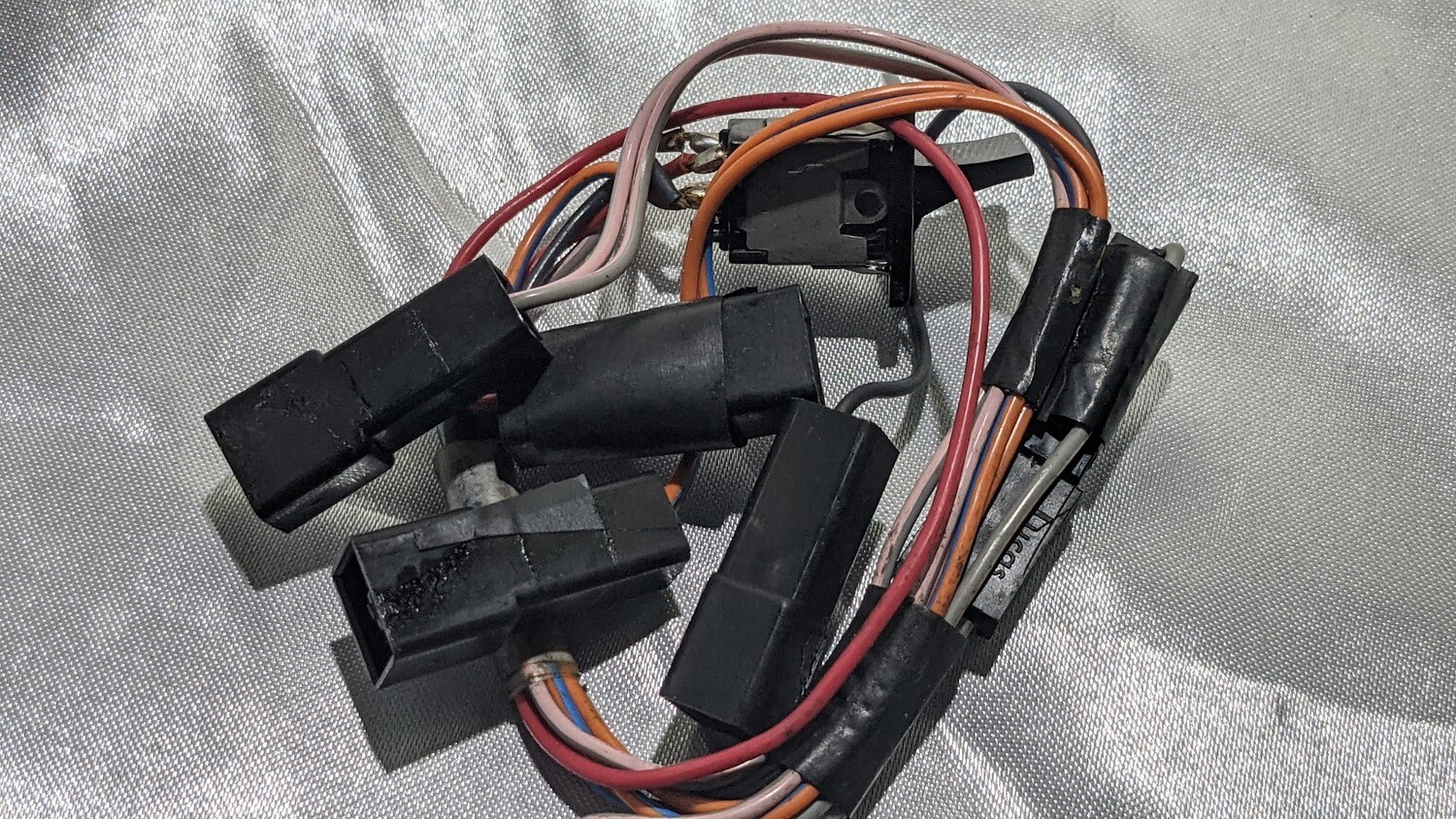 Rolls Royce Silver Spirit Spur BENTLEY glove box boot switch