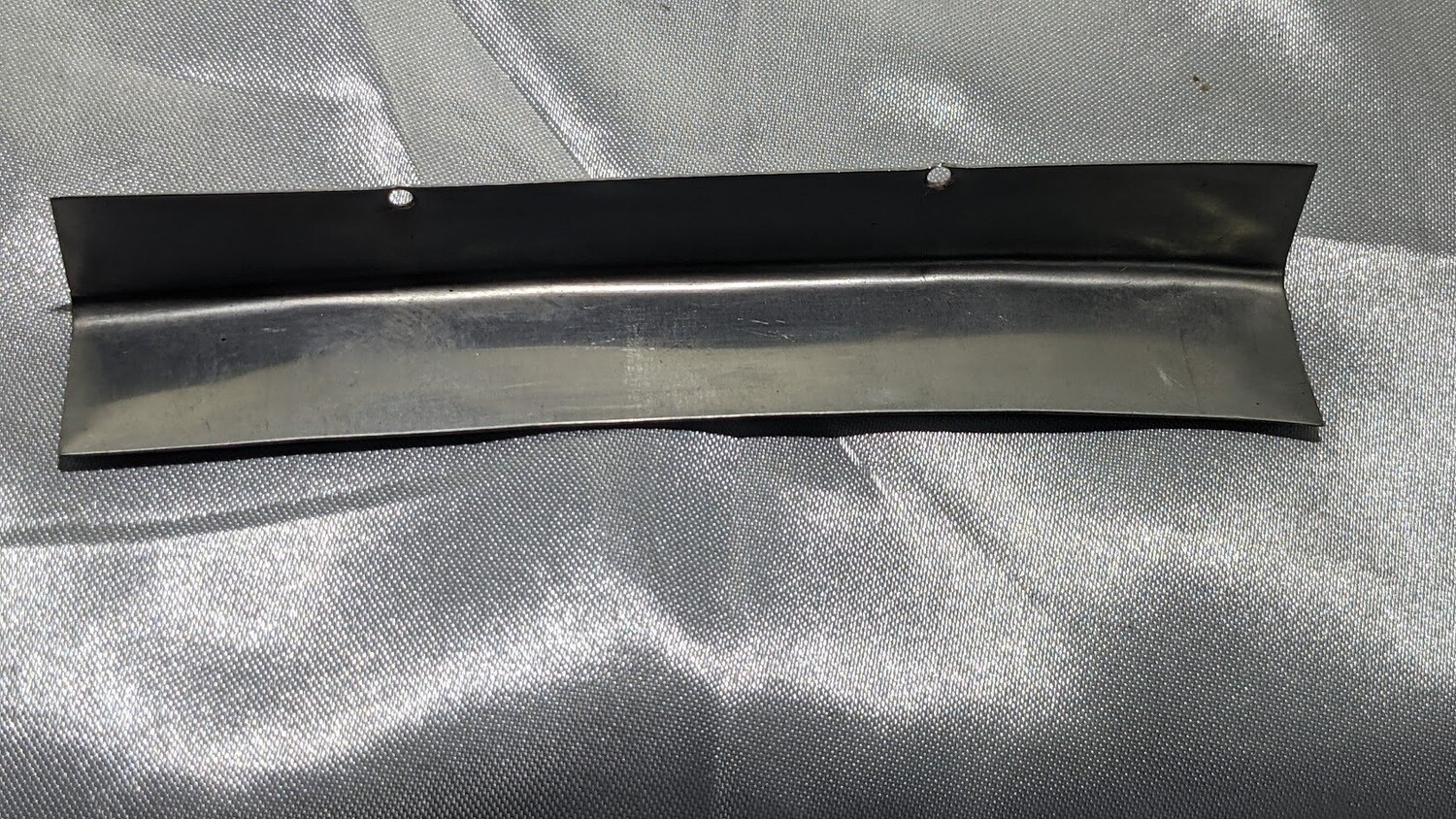 67 to 77 Rolls Royce Silver Shadow GAS LID FINISHER FOR VINLY TOP STAINLESS