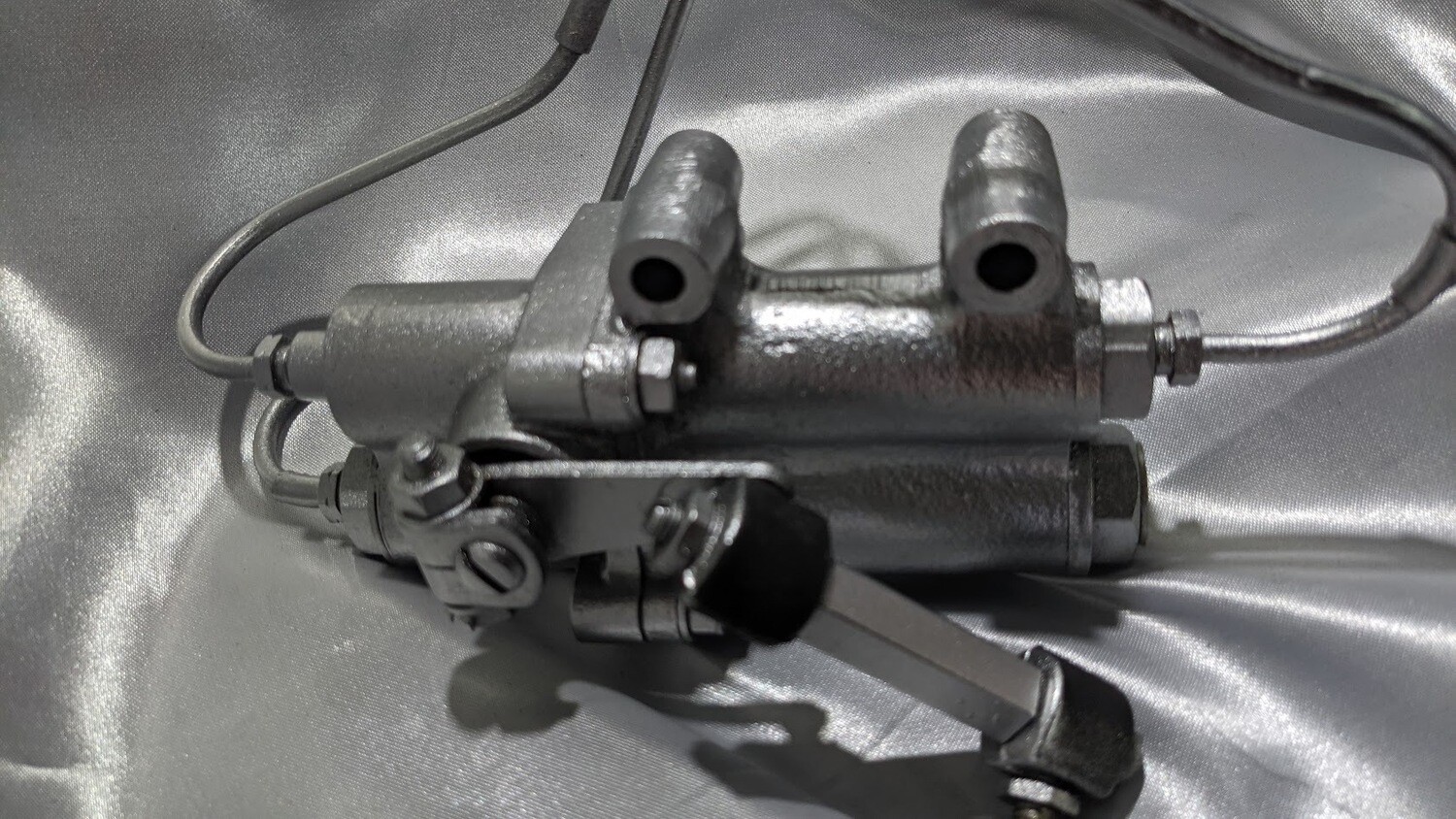 ROLLS ROYCE SILVER SHADOW CORNICHE Wraith RIGHT SIDE HIGH CONTROL VALVE  UR18082