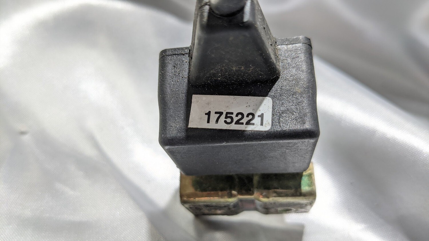 FERRARI 360  rear lateral center sensor SENSOR 175221